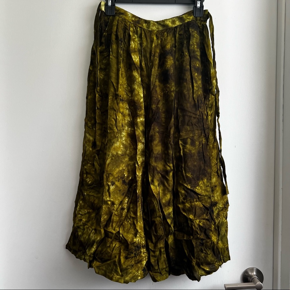 New wide legged capri pants